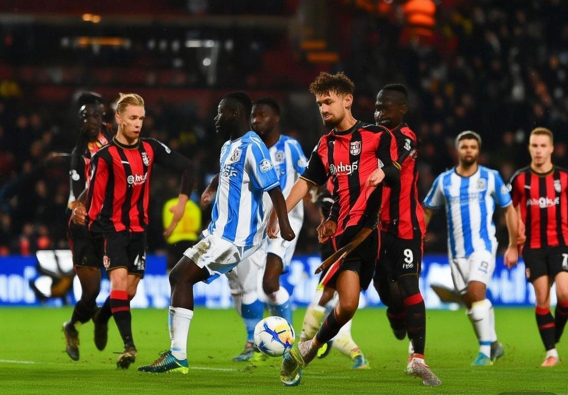 般尼茅夫VS哈德斯：英超激战对决精彩解析(图3)