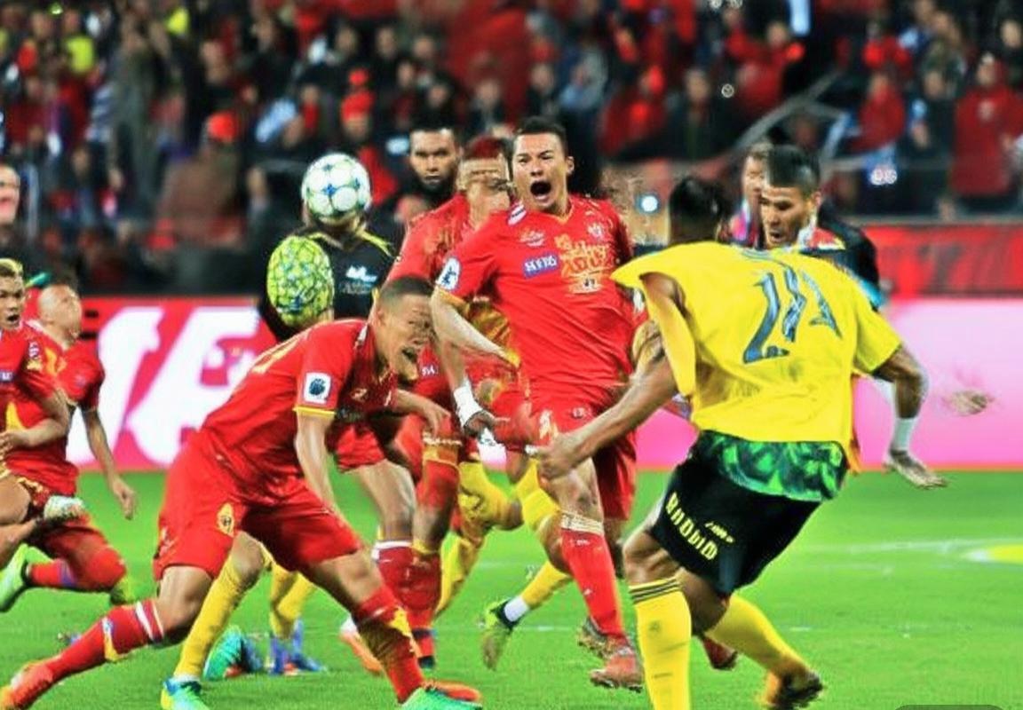 2018中超上港VS墨尔本胜利：激情对决，战术解析与球员风采