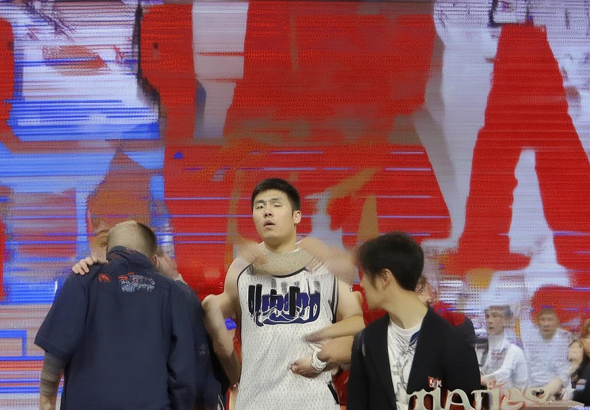 2006年NBA季后赛：马刺对小牛系列赛精彩回顾与幕后故事(图2)